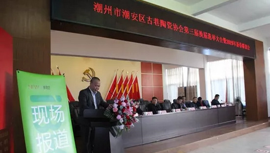 5c42eca6f0537.png blob.png