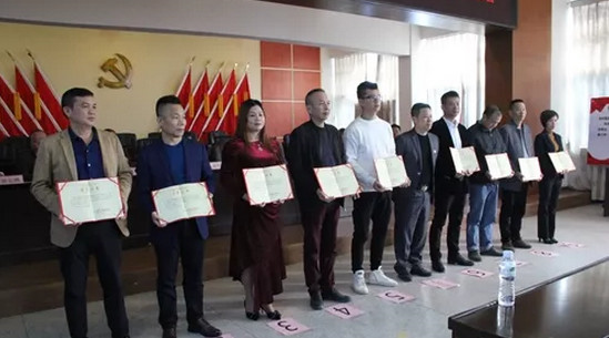 5c42ecb91e848.png blob.png